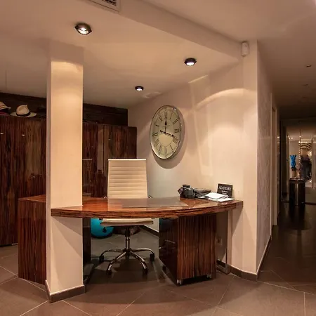 Regina Bay Apartment
